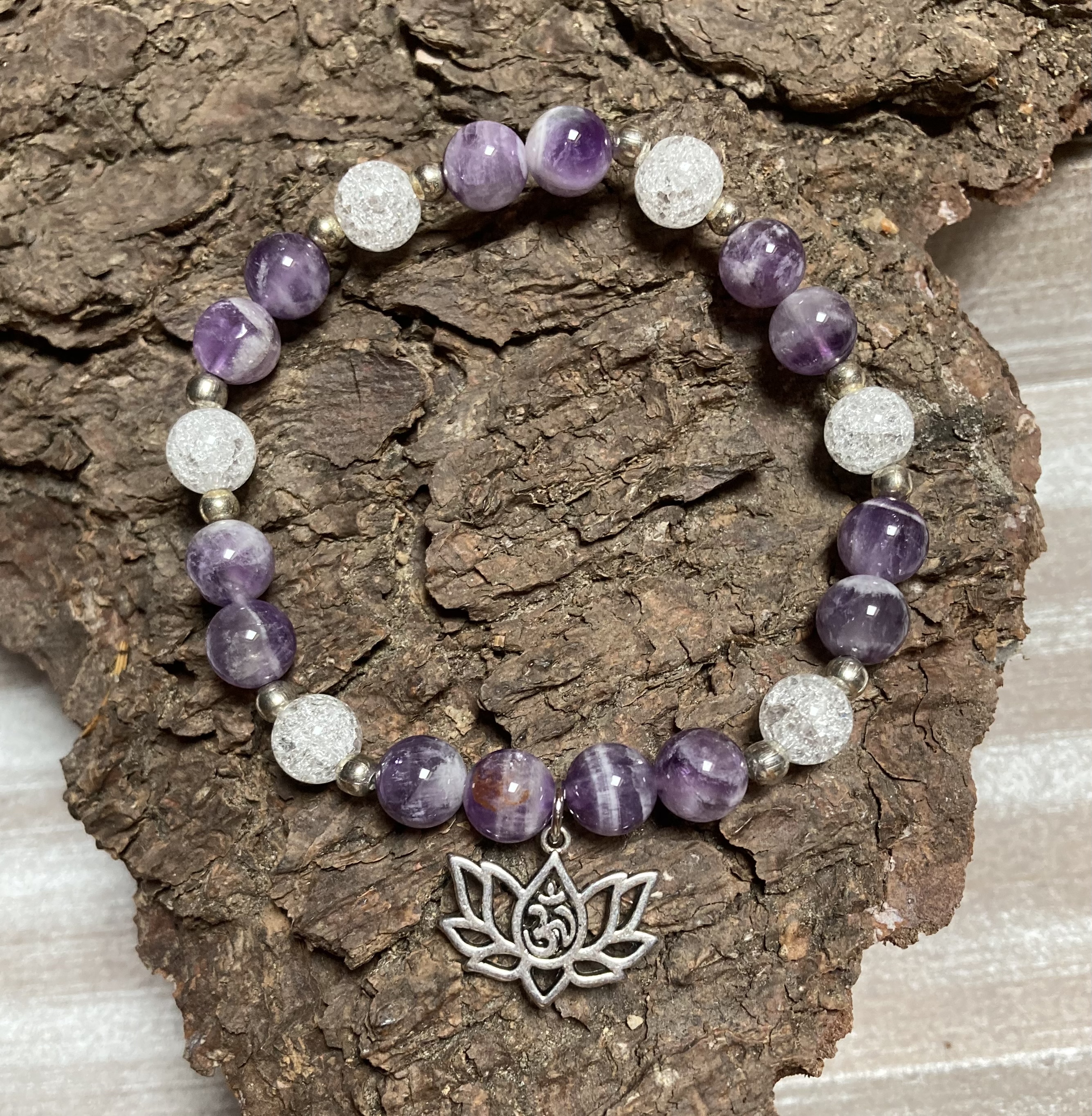 Amazon.com: Risyfjew Amethyst Bracelets for Women Natural Stone Healing  Beaded Bracelet Stress Anxiety Relief Moonstone Stretch Jewelry Gift for  Women: Clothing, Shoes & Jewelry